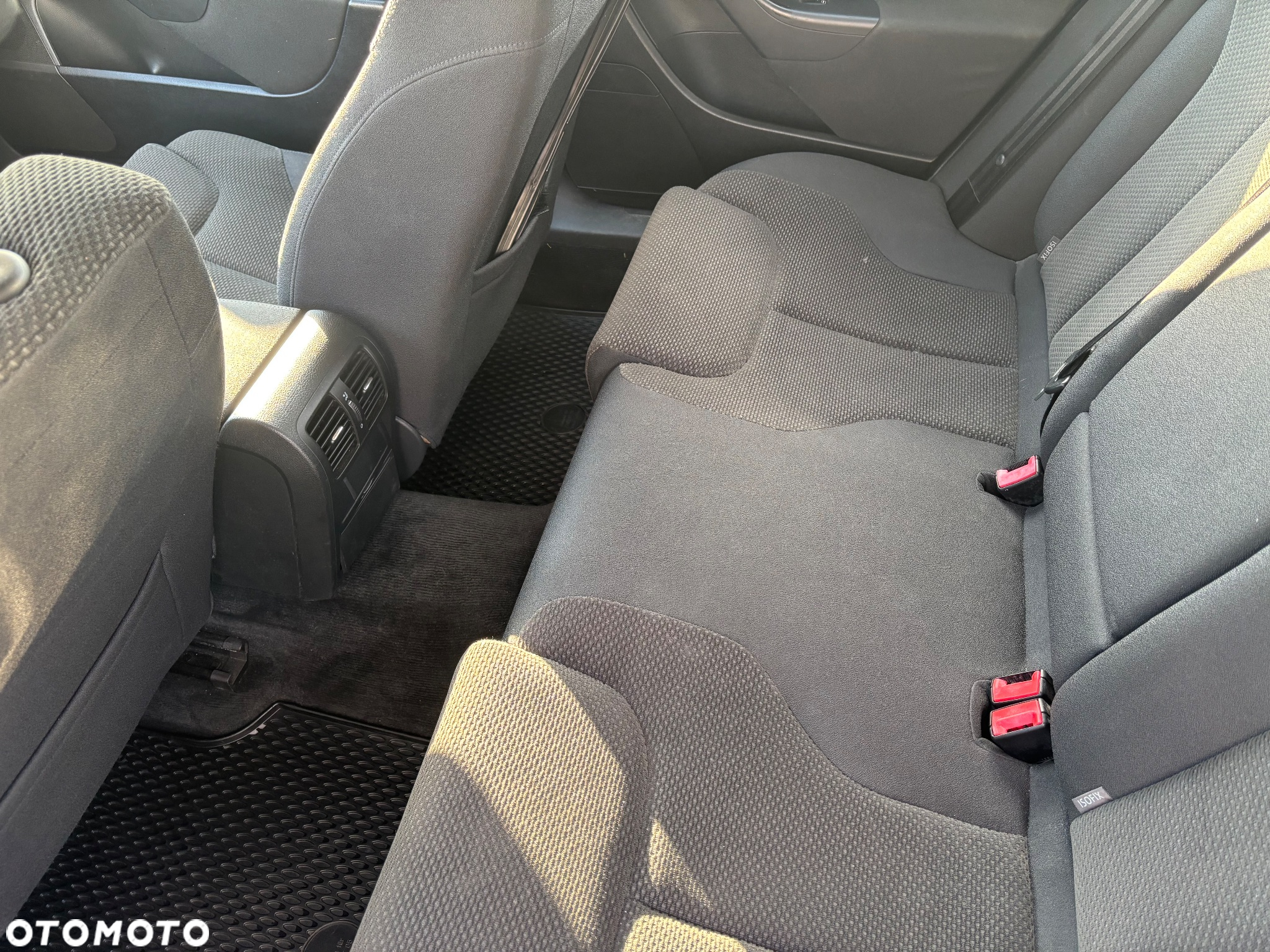 Volkswagen Passat 2.0 TDI Comfortline - 21