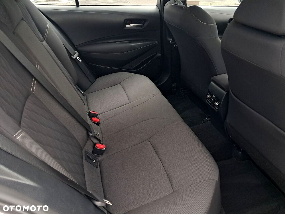 Toyota Corolla - 10