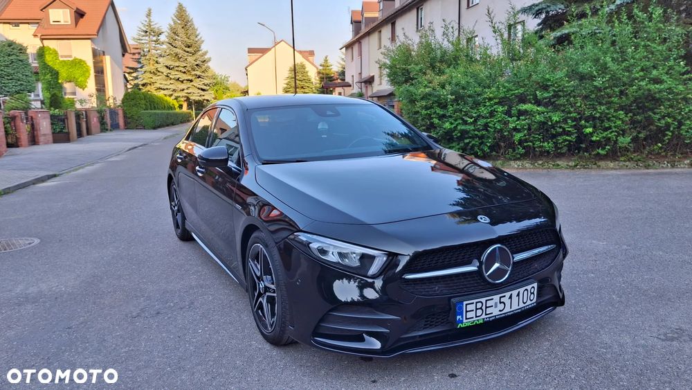 Mercedes-Benz Klasa A 200 7G-DCT Lim Special Edition - 24