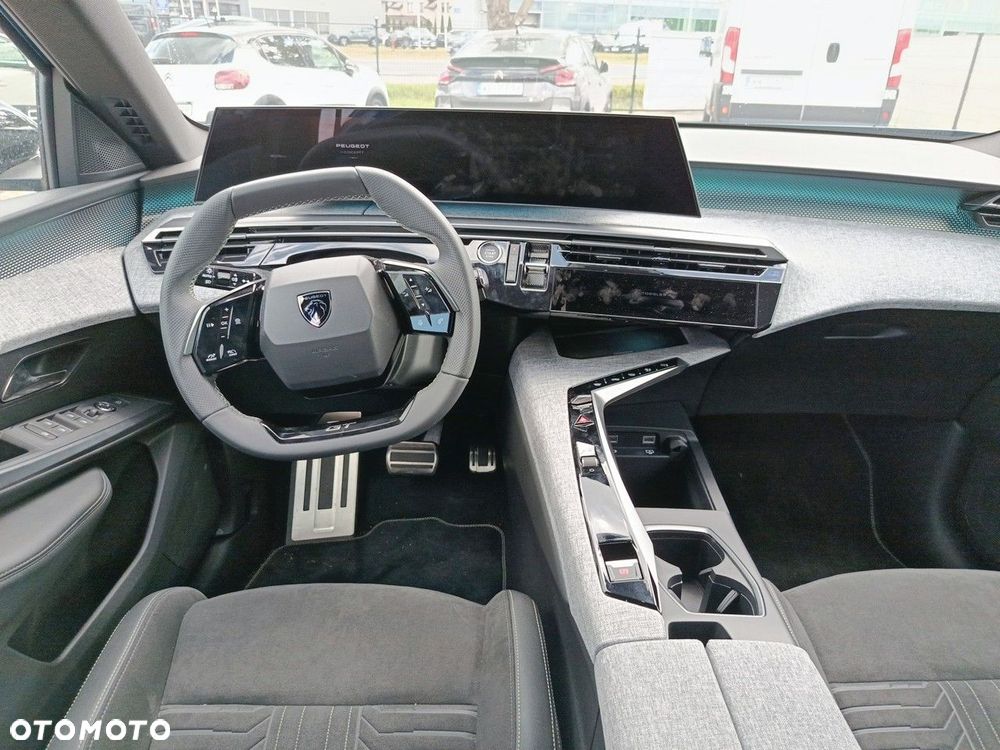 Peugeot 3008 1.2 PureTech mHEV GT S&S e-DCS6 - 8