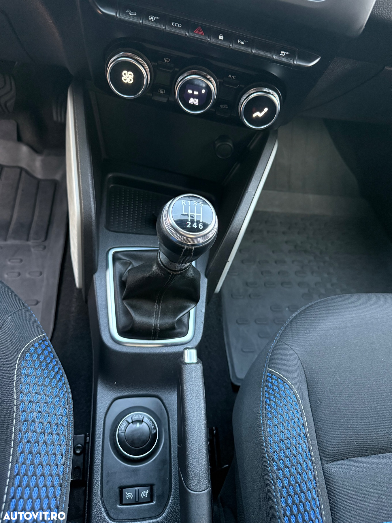 Dacia Duster 1.5 Blue dCi 4WD SL BlueLine - 10