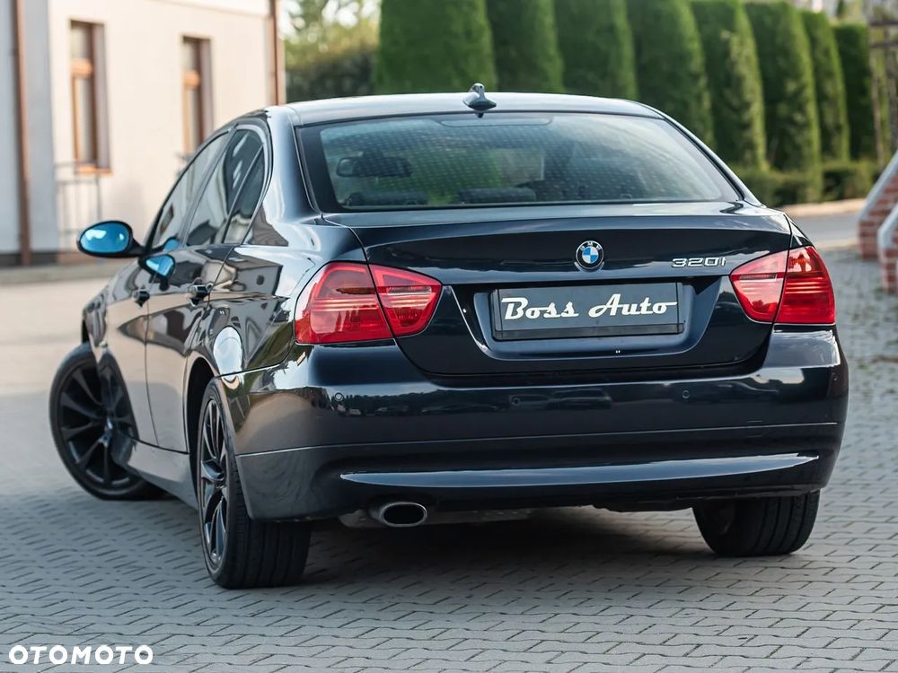 BMW Seria 3 320i Edition Exclusive - 8