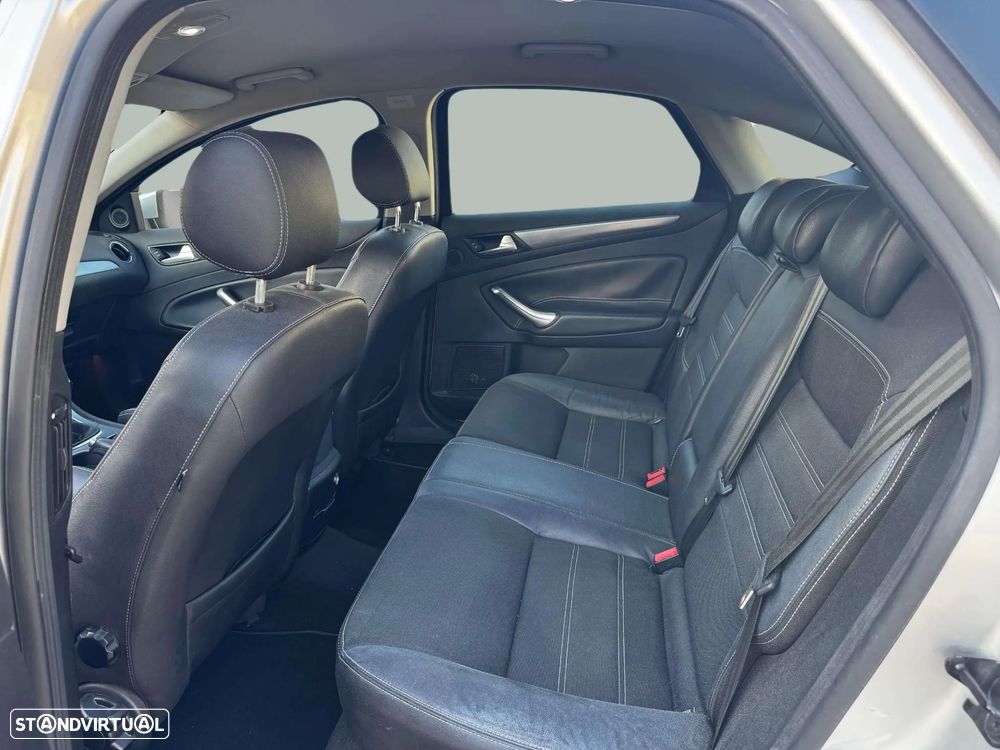 Ford Mondeo 2.0 TDCi Titanium - 9