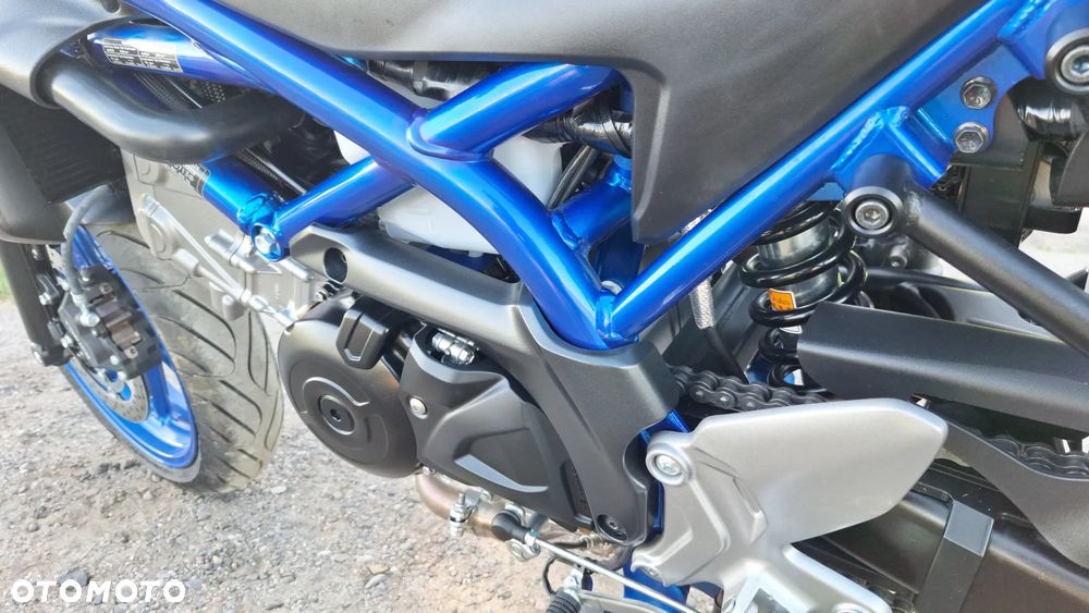 Suzuki SV - 15