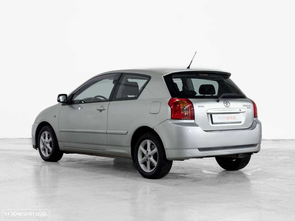 Toyota Corolla - 4