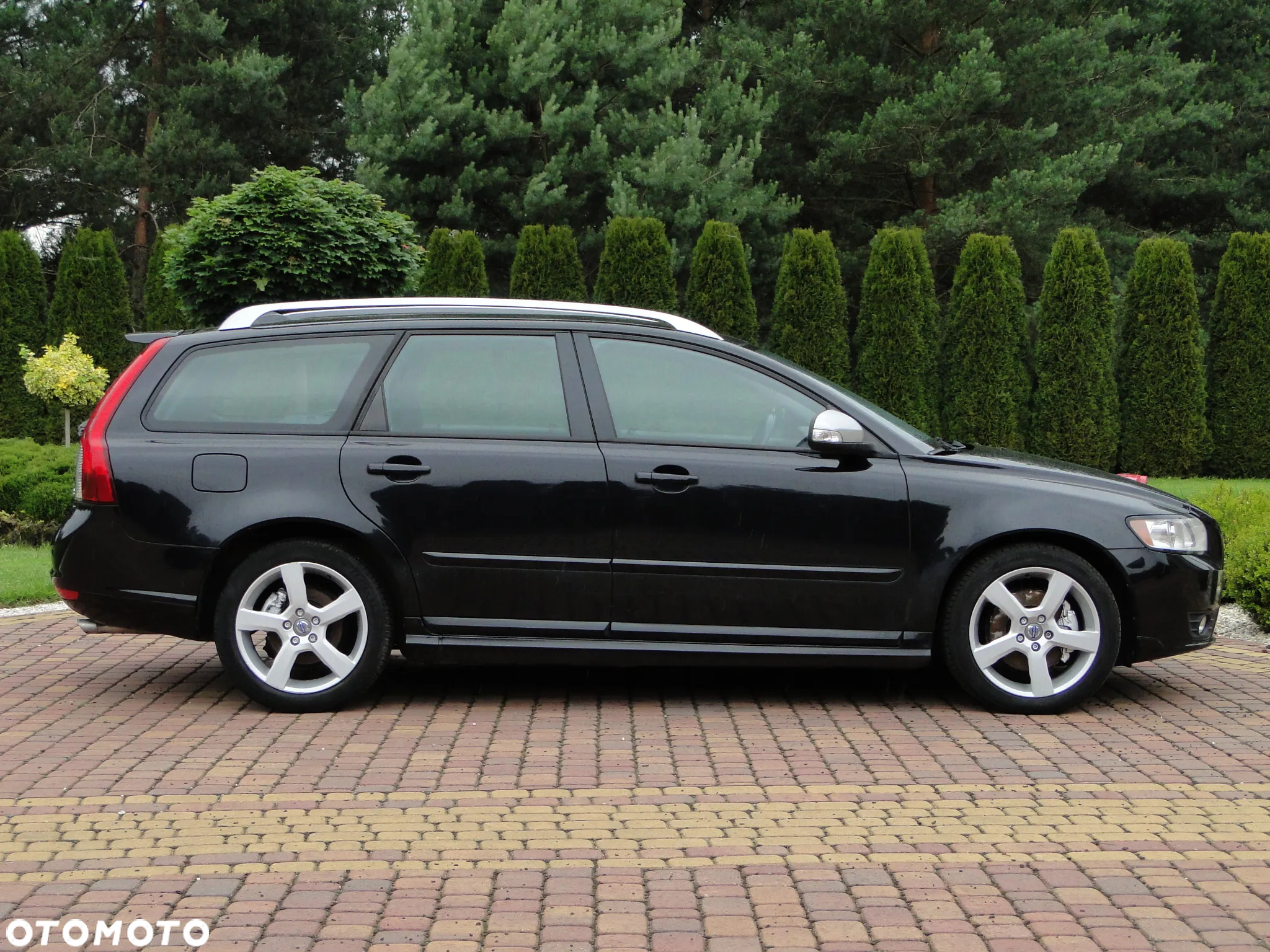 Volvo V50 D3 R-Design - 8