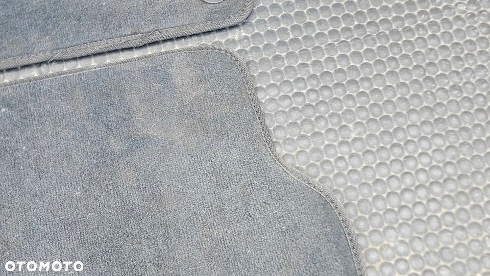 Dywaniki Wycieraczki Wykładzina Czarne Welur Europa Komplet Audi A4 B6 B7 Seat Exeo Sedan Kombi - 28