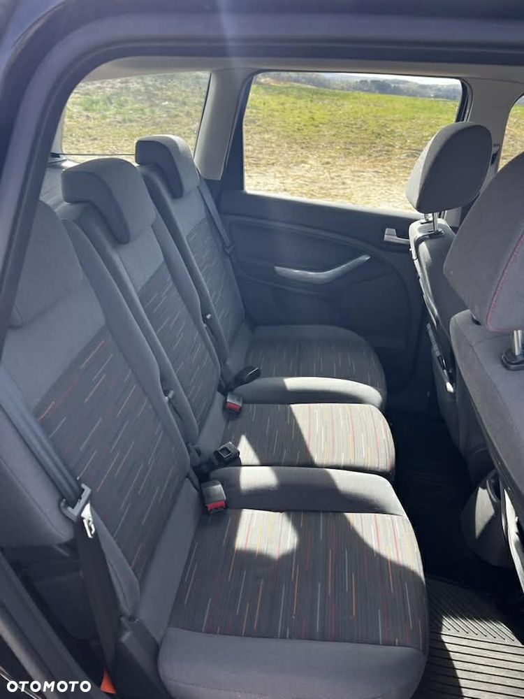 Ford C-MAX - 7