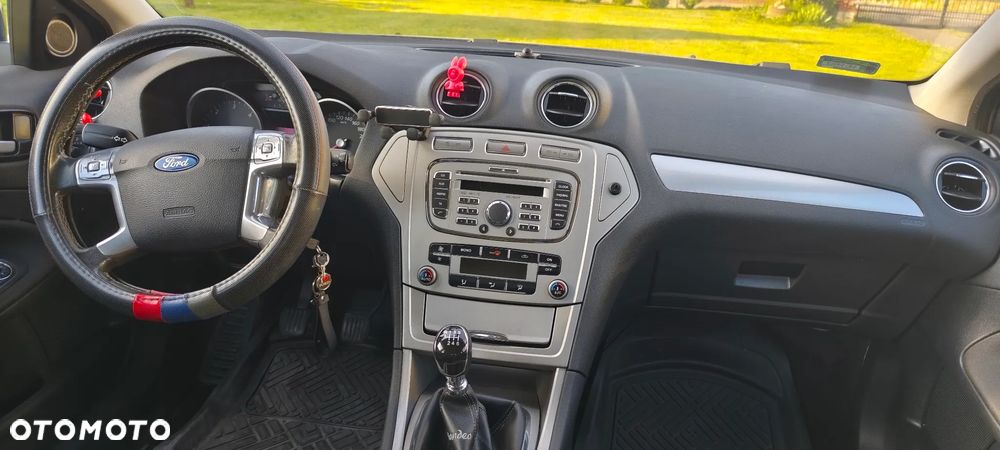 Ford Mondeo - 6