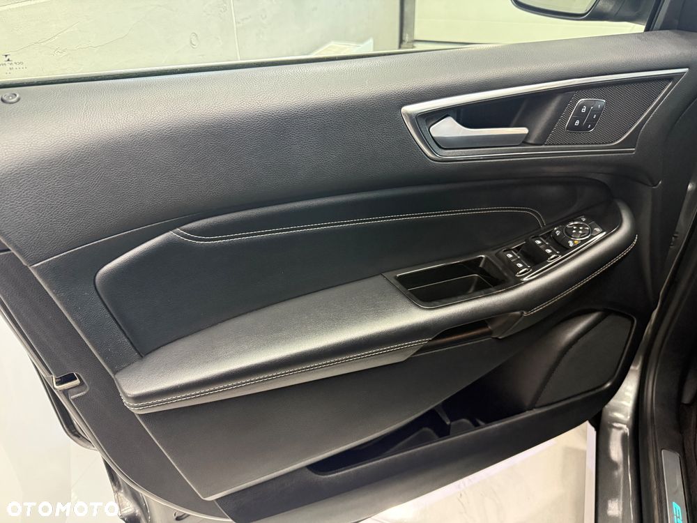 Ford Edge 2.0 TDCi Bi-Turbo 4x4 Titanium - 10