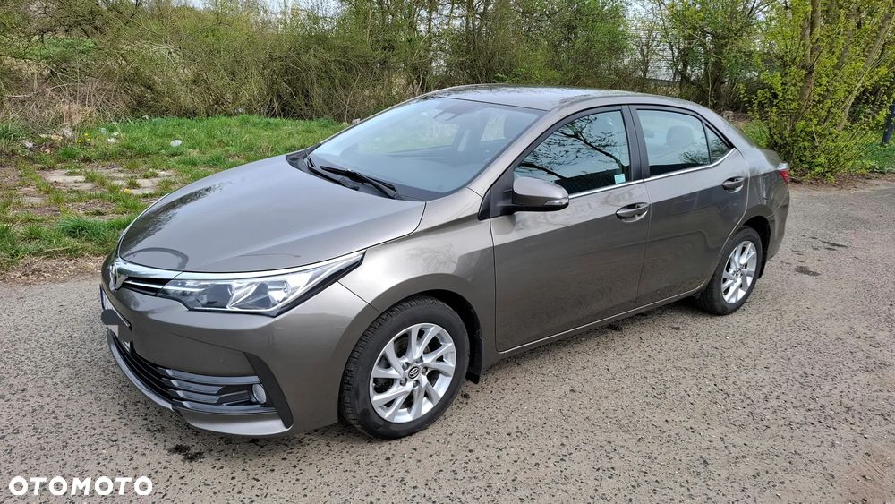 Toyota Corolla 1.6 Comfort - 1