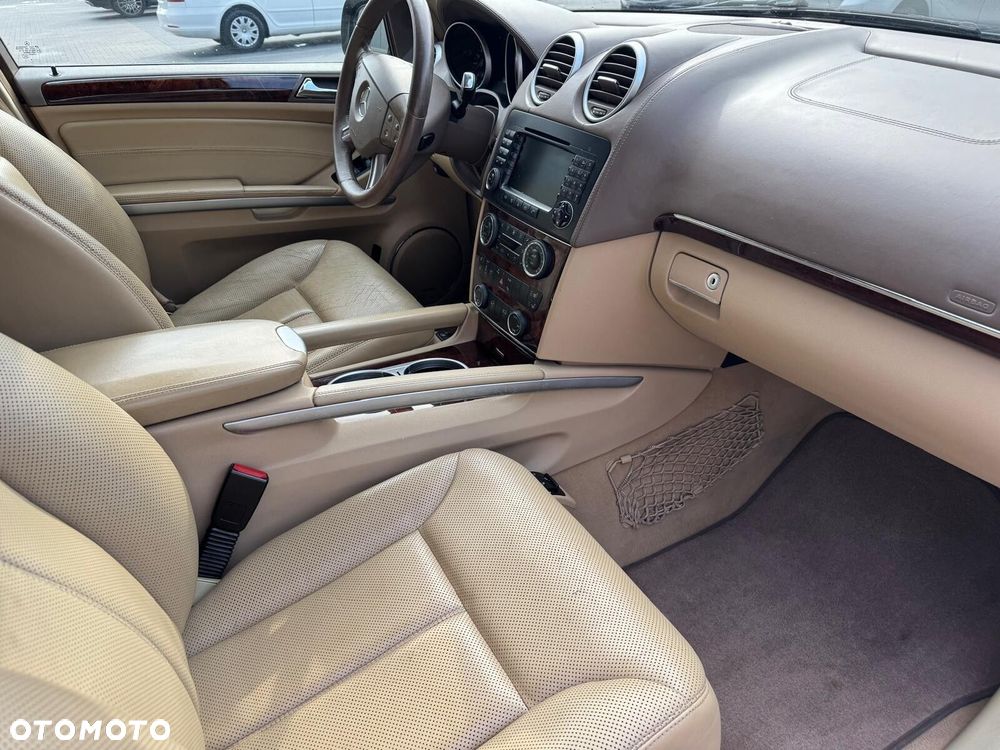 Mercedes-Benz GL 420 CDI - 19