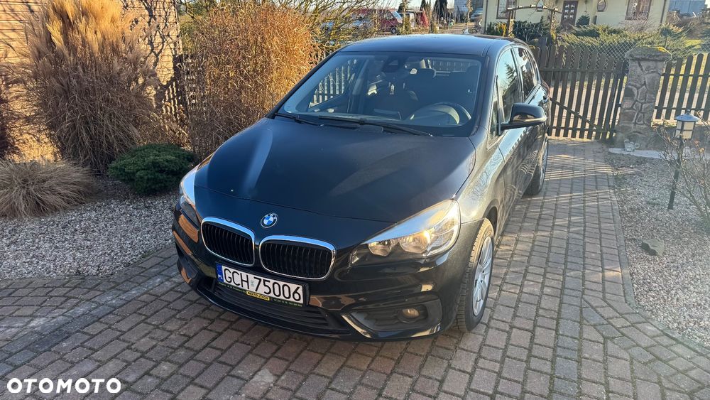 BMW Seria 2 220d - 13