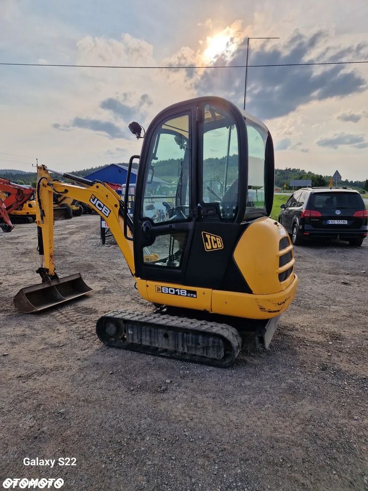 JCB 8018 - 6