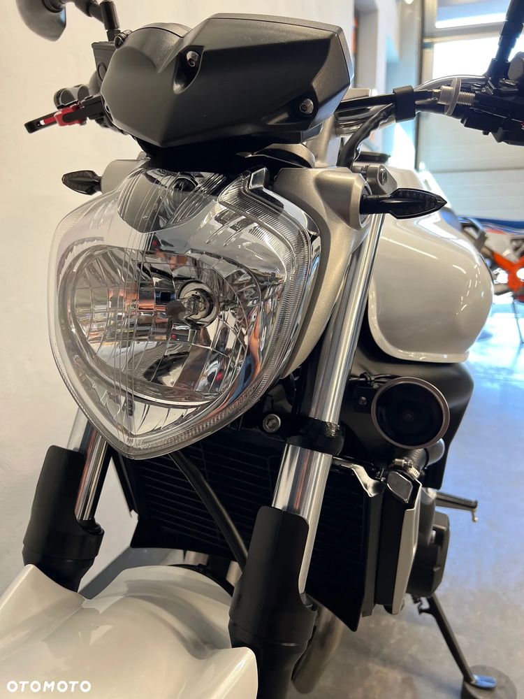 Yamaha FZ6 - 21