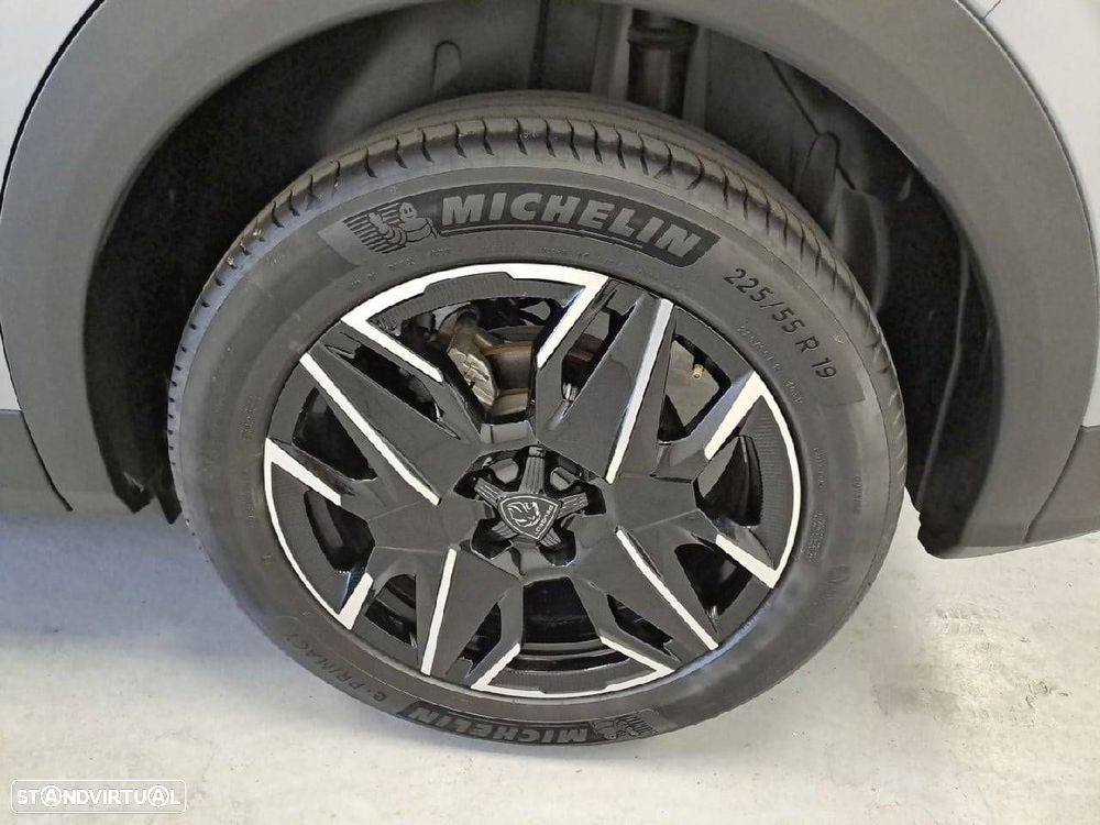 Peugeot 3008 1.2 Hybrid Allure e-DCS6 - 11