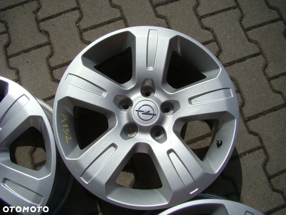 a132 5x115 Opel Astra J Zafira C Insignia B Cascada Antara 7jx17 czujniki - 3