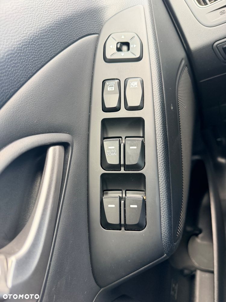 Hyundai ix35 - 11