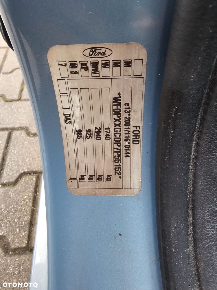 Ford Focus 1.6 16V Titanium - 24