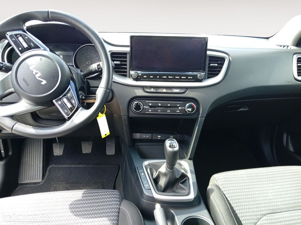 Kia XCeed 1.0 T-GDI Dynamic - 10