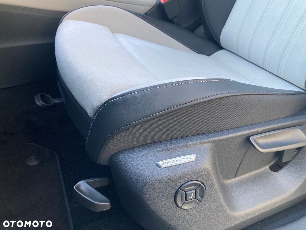 Volkswagen Tiguan - 9