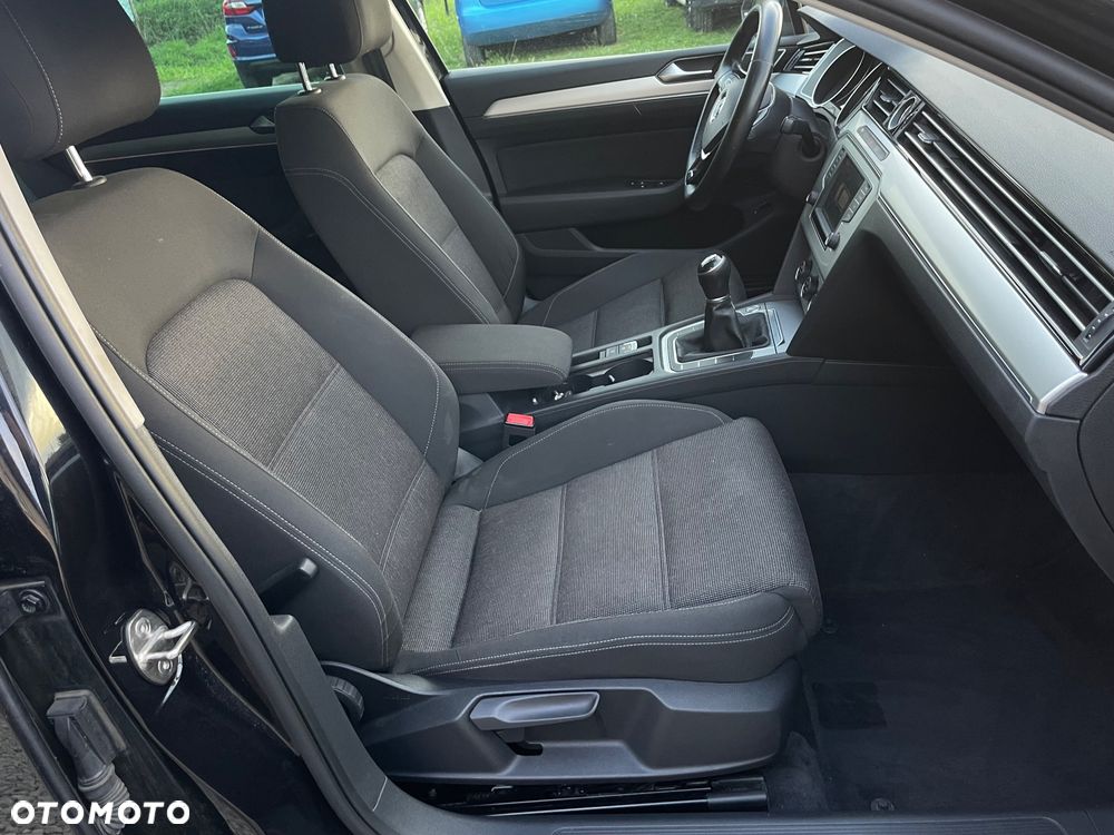 Volkswagen Passat 1.4 TSI ACT (BlueMotion Technology) Highline - 23