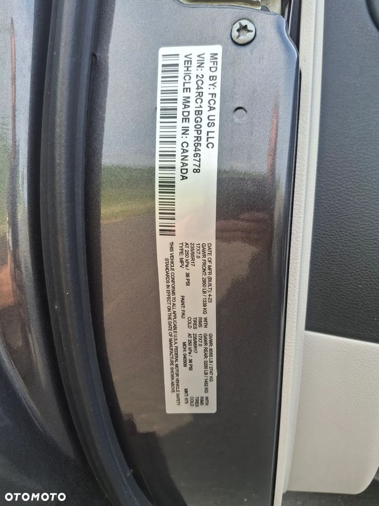 Chrysler Pacifica - 14