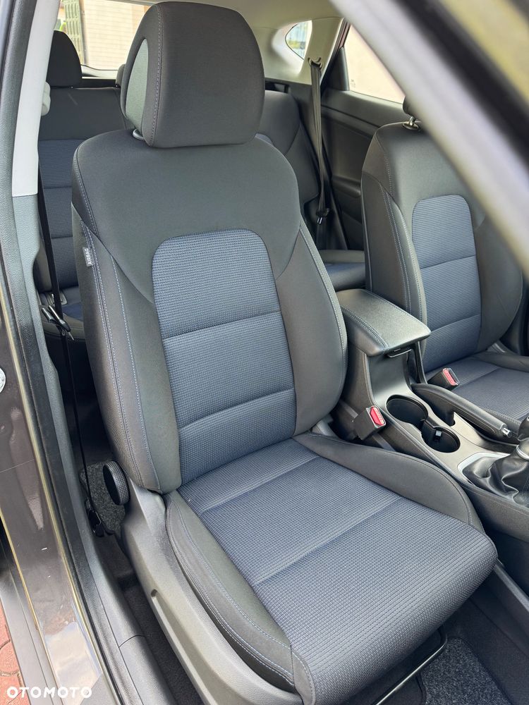 Hyundai Tucson 2.0 CRDi 4WD Advantage - 16