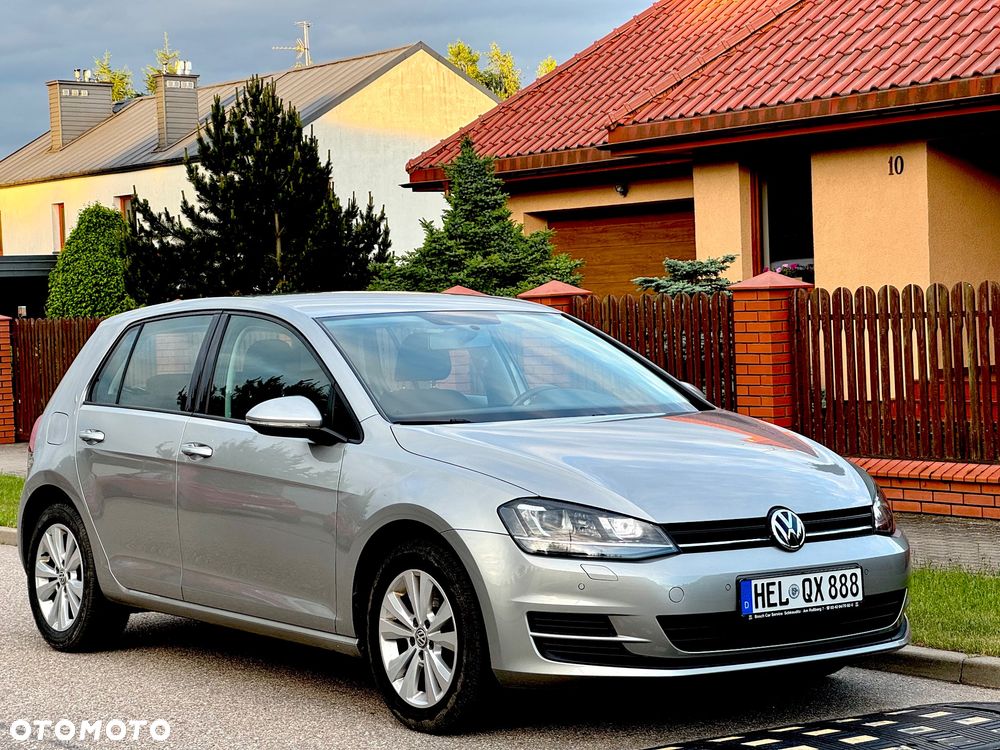 Volkswagen Golf - 5