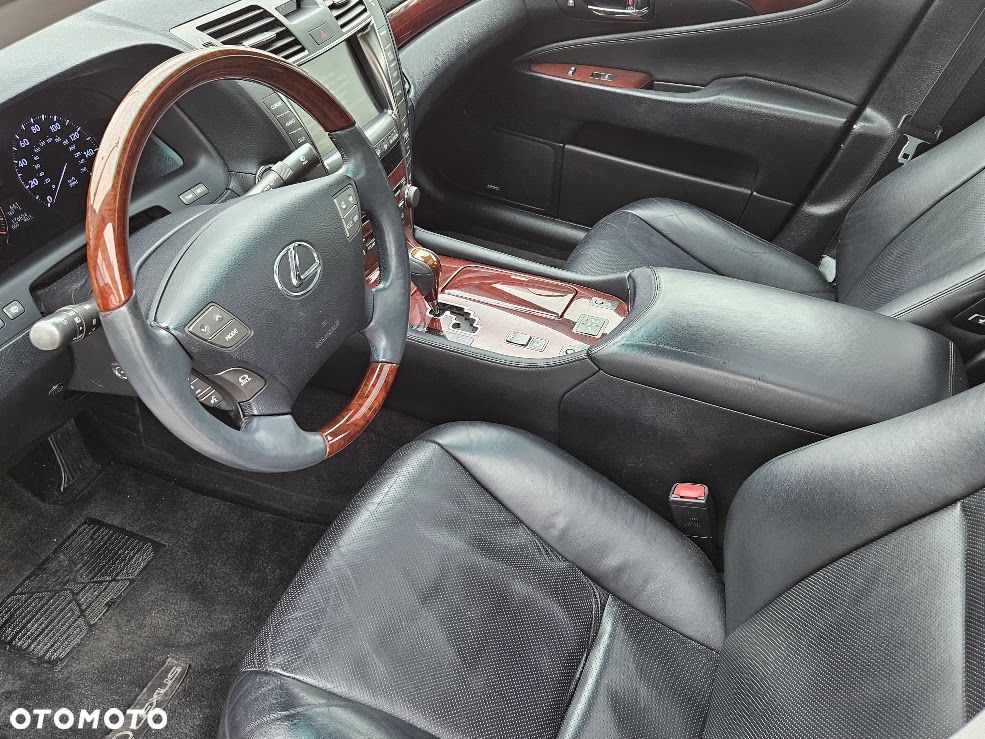Lexus LS 2007