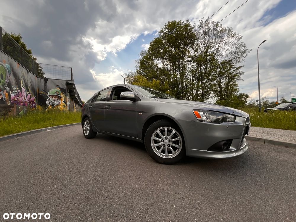 Mitsubishi Lancer 1.6 Invite - 5