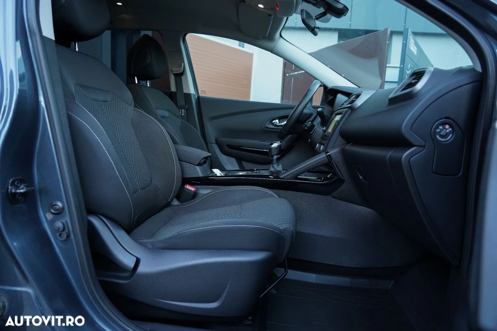 Renault Kadjar 1.6 DCI 4X4 Intens - 9
