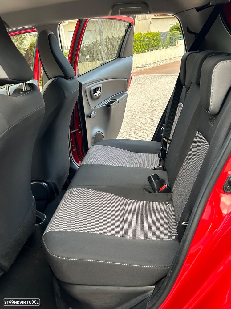 Toyota Yaris - 16