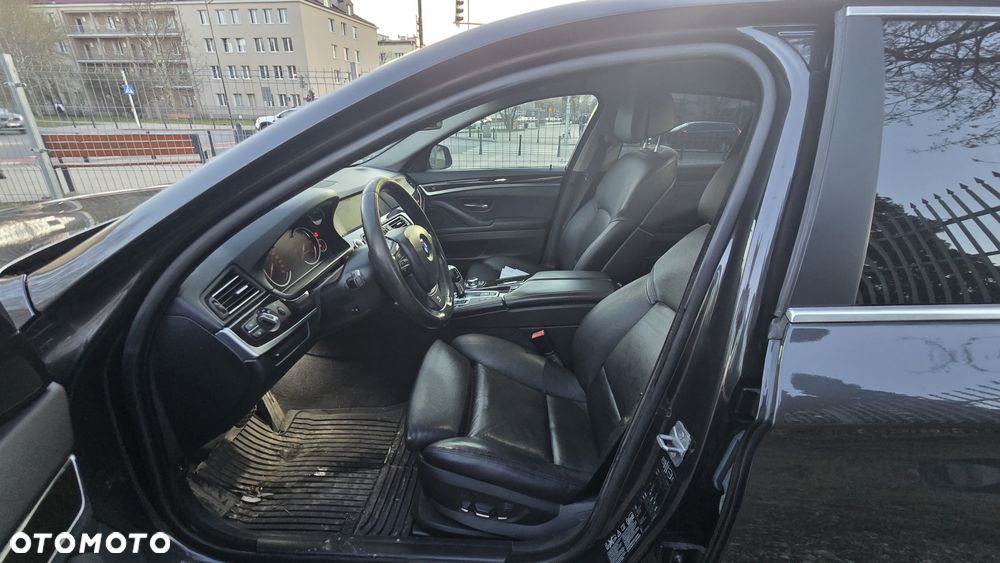 BMW Seria 5 530d xDrive - 8