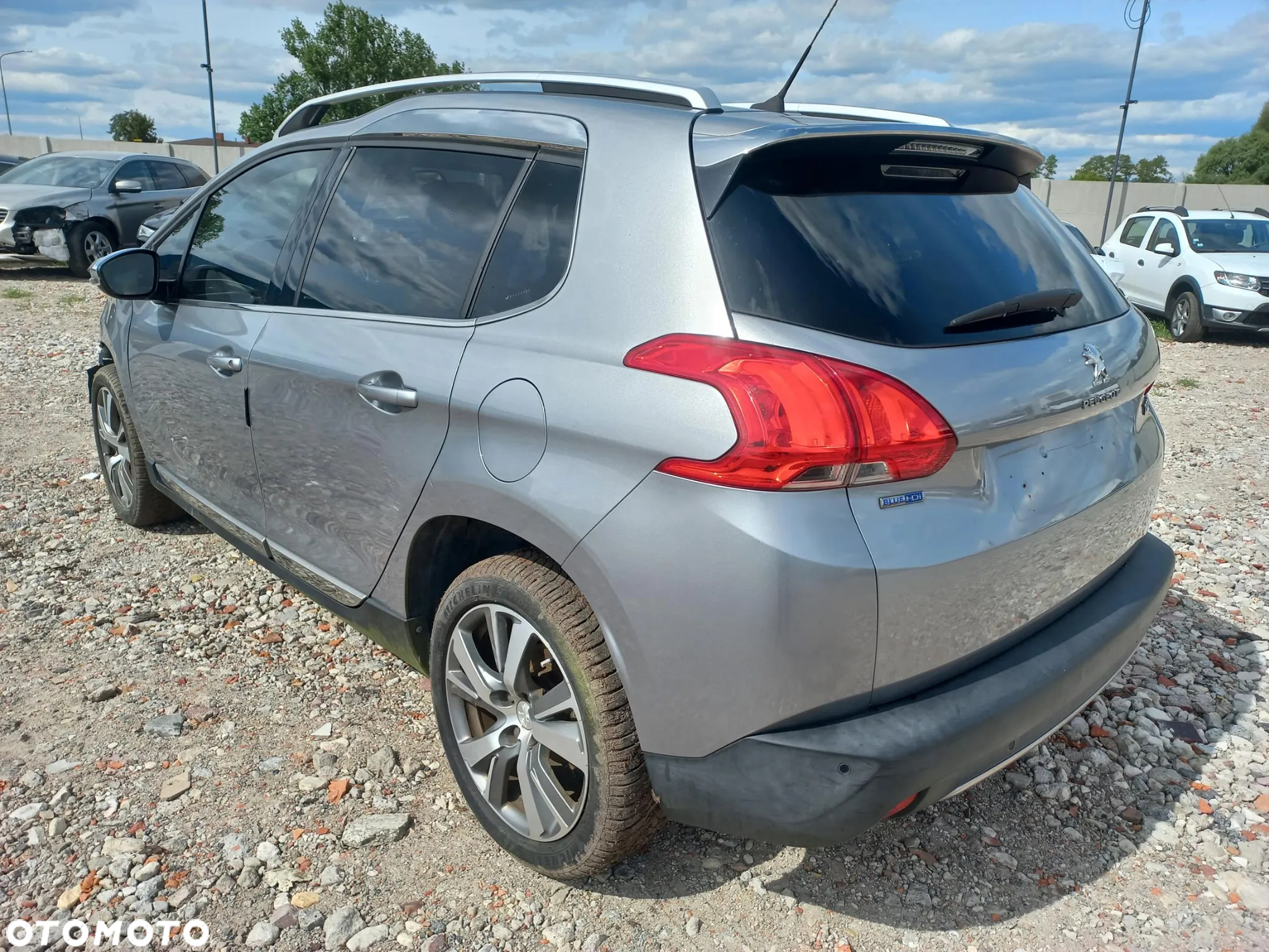 Peugeot 2008 BlueHDi FAP 120 STOP & START Allure - 3
