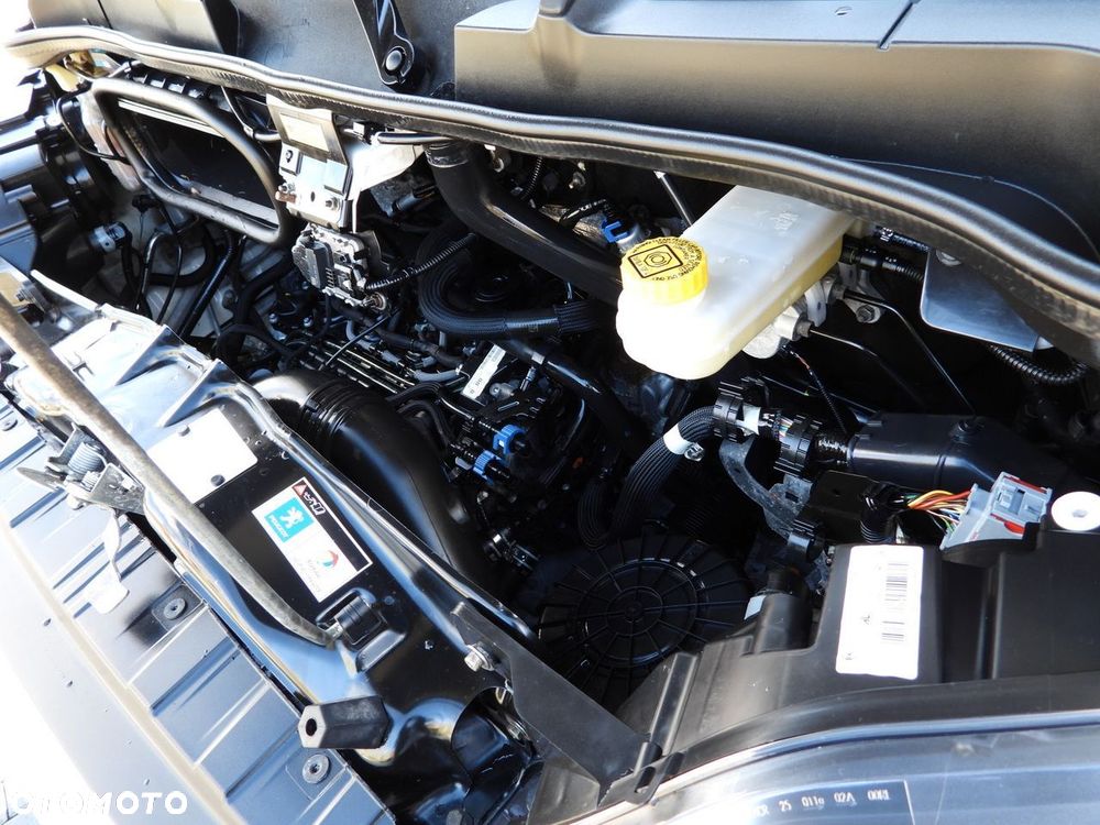 Peugeot BOXER PLANDEKA 8 PALET WEBASTO TEMPOMAT LEDY ASO KLIMATYZACJA  165KM - 28