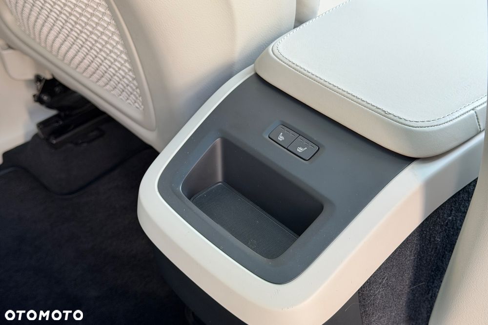 Volvo XC 90 B5 D AWD Inscription - 29