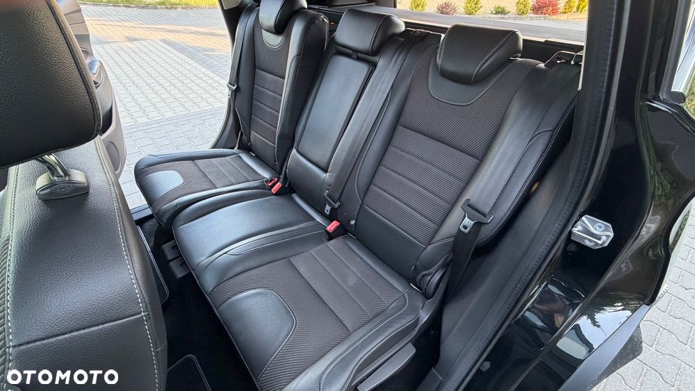 Ford Kuga 2.0 TDCi 4x4 Titanium - 38