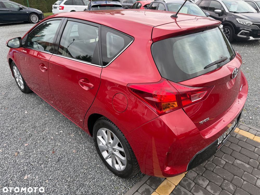 Toyota Auris - 23