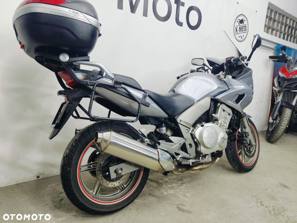 Honda CBF - 8