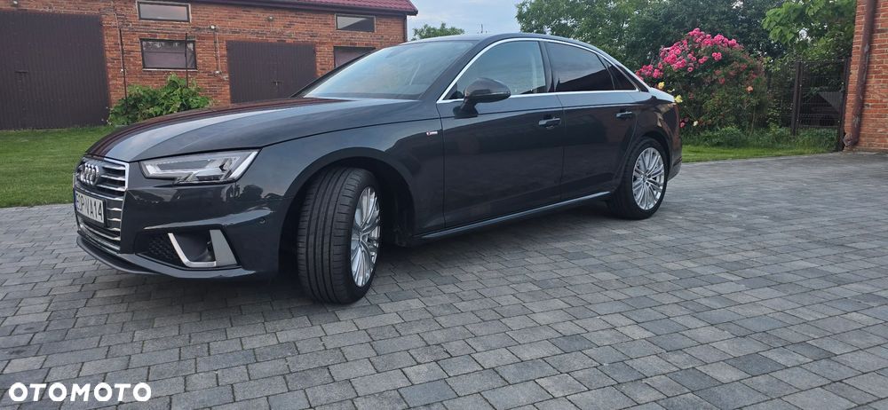 Audi A4 Limousine - 16