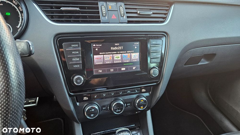 Skoda Octavia 2.0 TDI DSG RS - 13