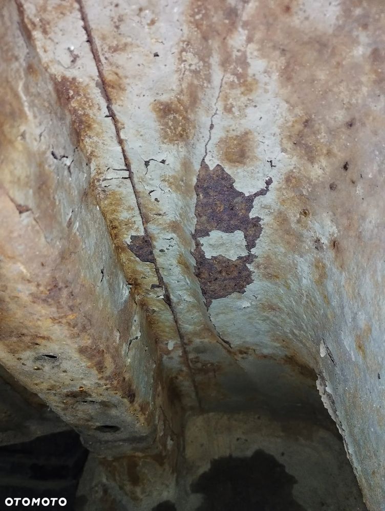 Volkswagen Jetta 1.6 Trendline - 36