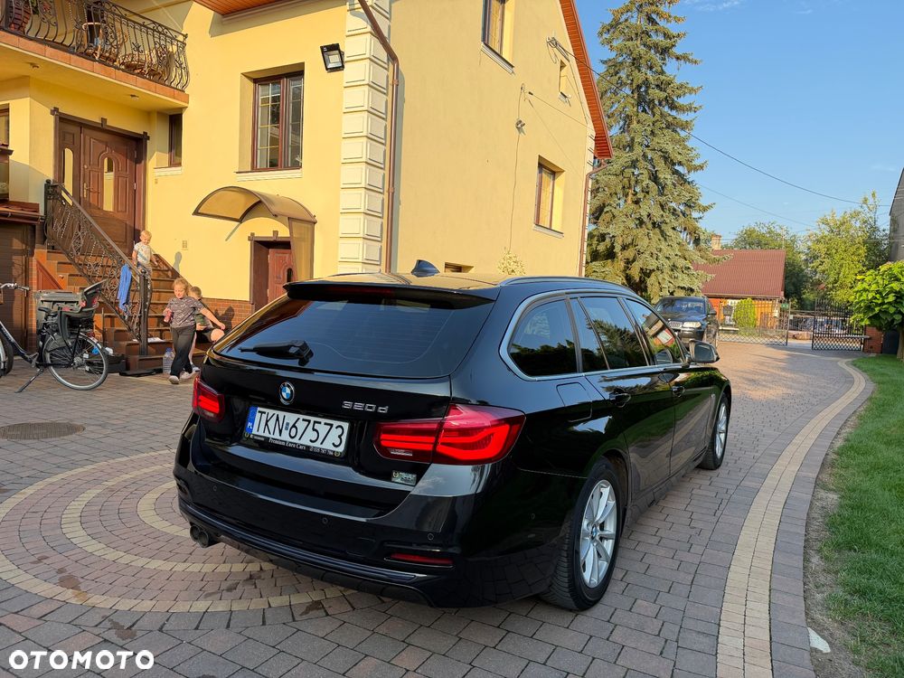 BMW Seria 3 320d Efficient Dynamics Edition Sport Line - 4