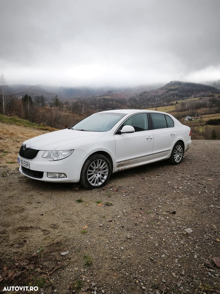 SKODA Superb 2011 — imagine 3