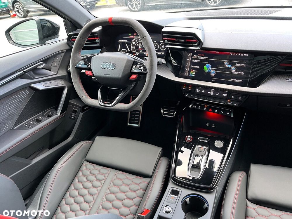 Audi RS3 Sportback - 18