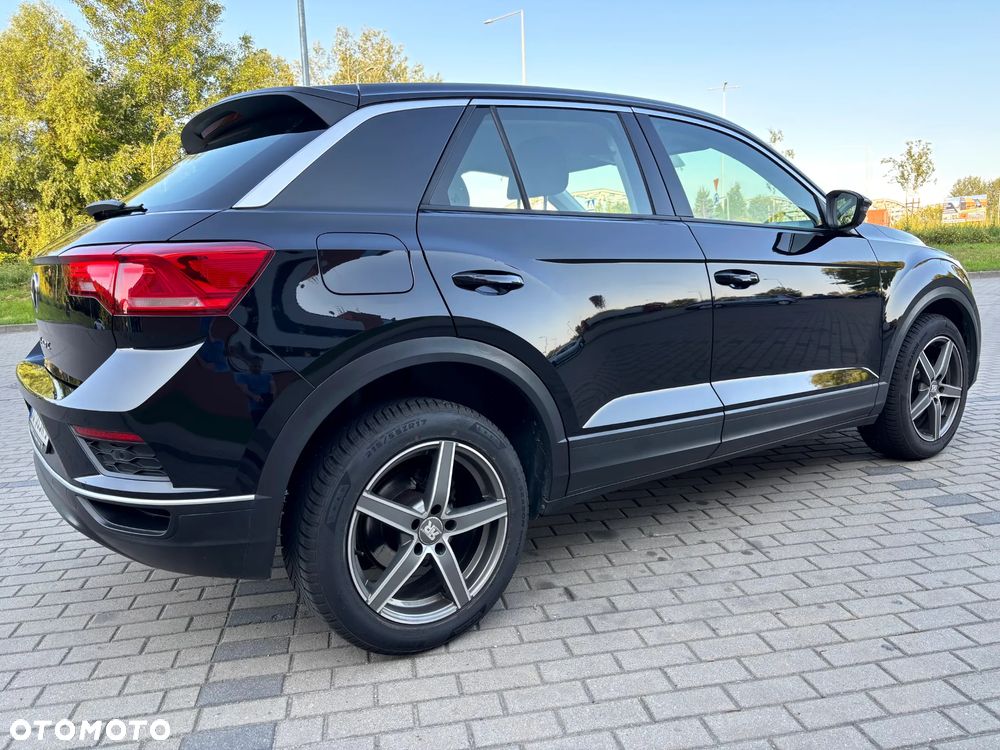 Volkswagen T-Roc - 3