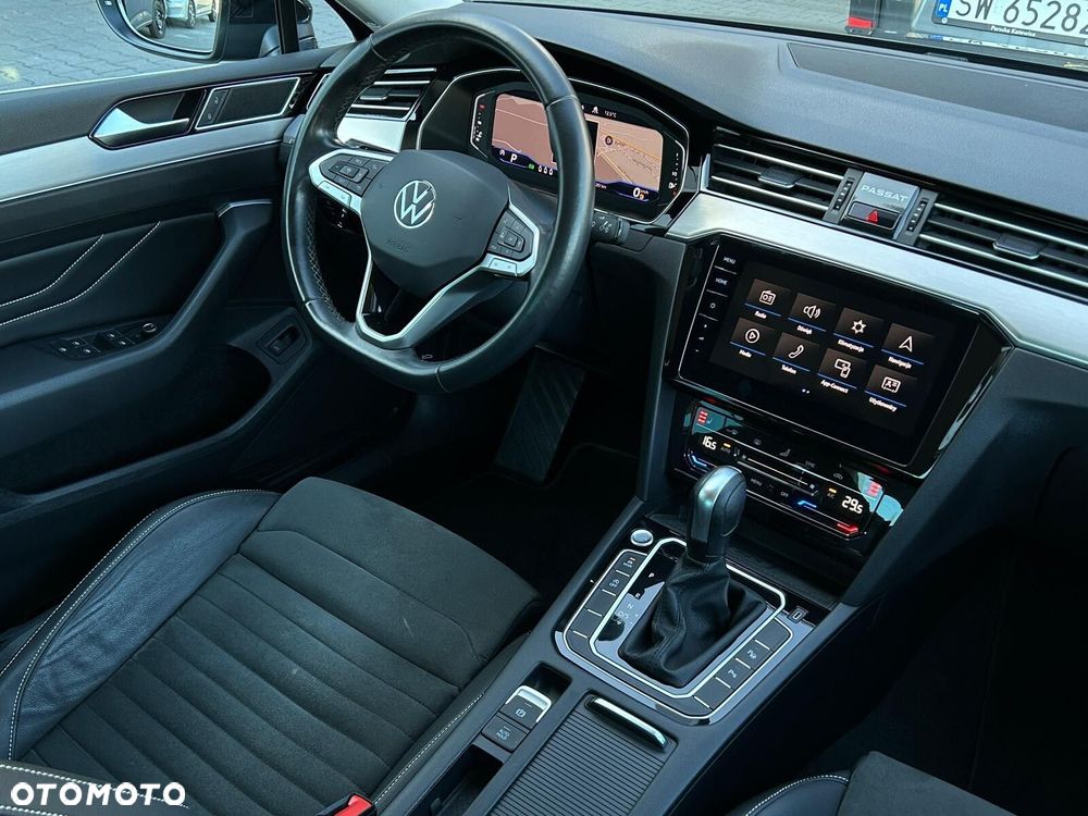 Volkswagen Passat 2.0 TSI Elegance DSG - 18