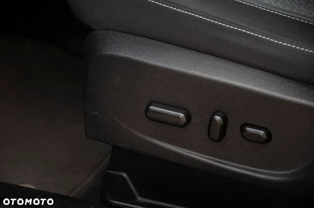Ford Kuga 1.5 EcoBoost 4x4 Titanium - 23