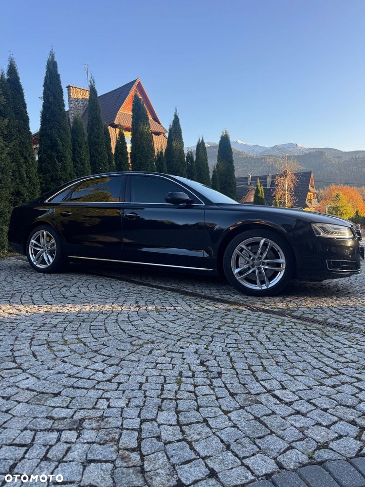 Audi A8 2015 photo 3